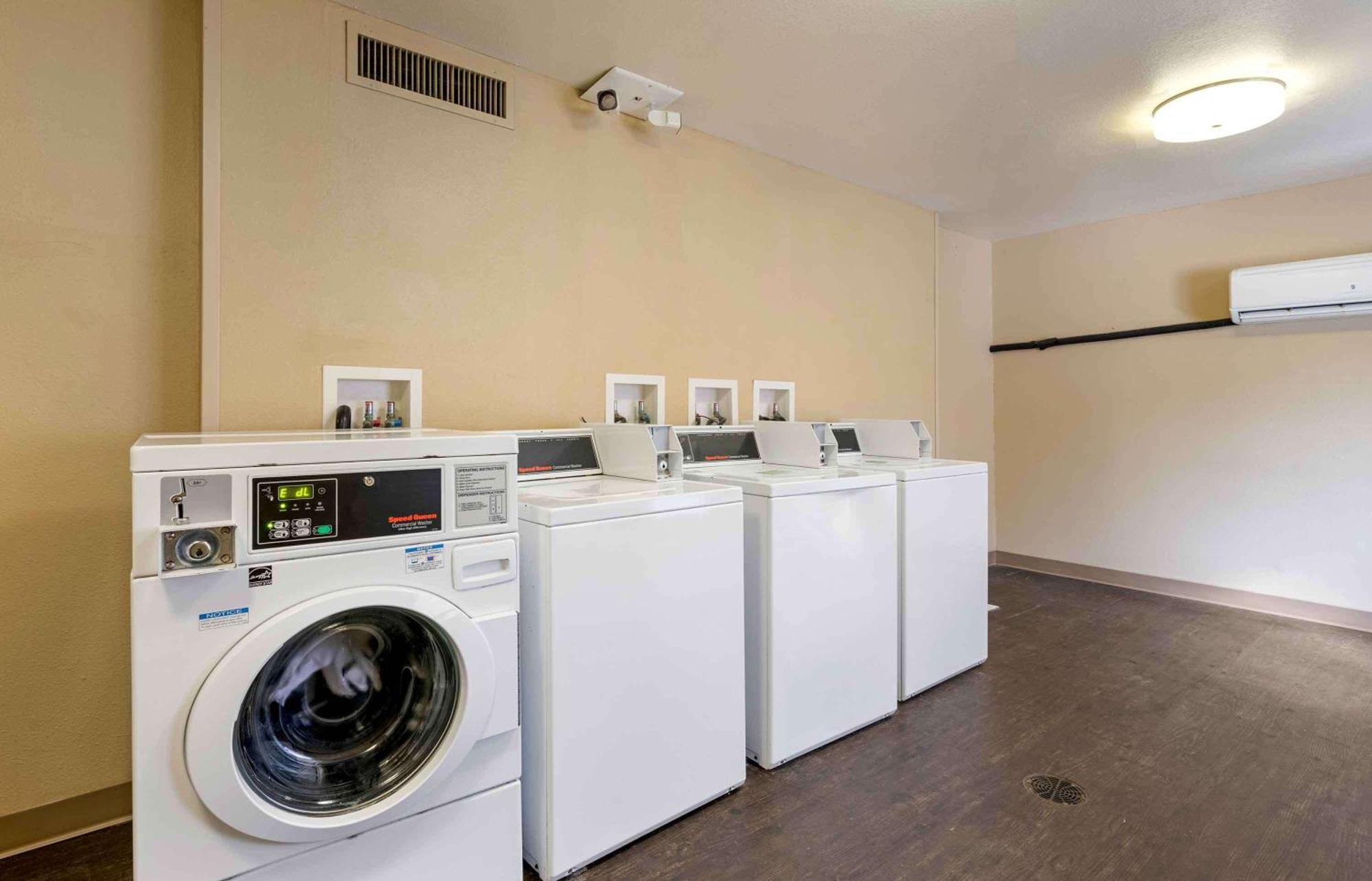 Extended Stay America Suites - Orlando - Convention Center - Universal Blvd Williamsburg Extérieur photo