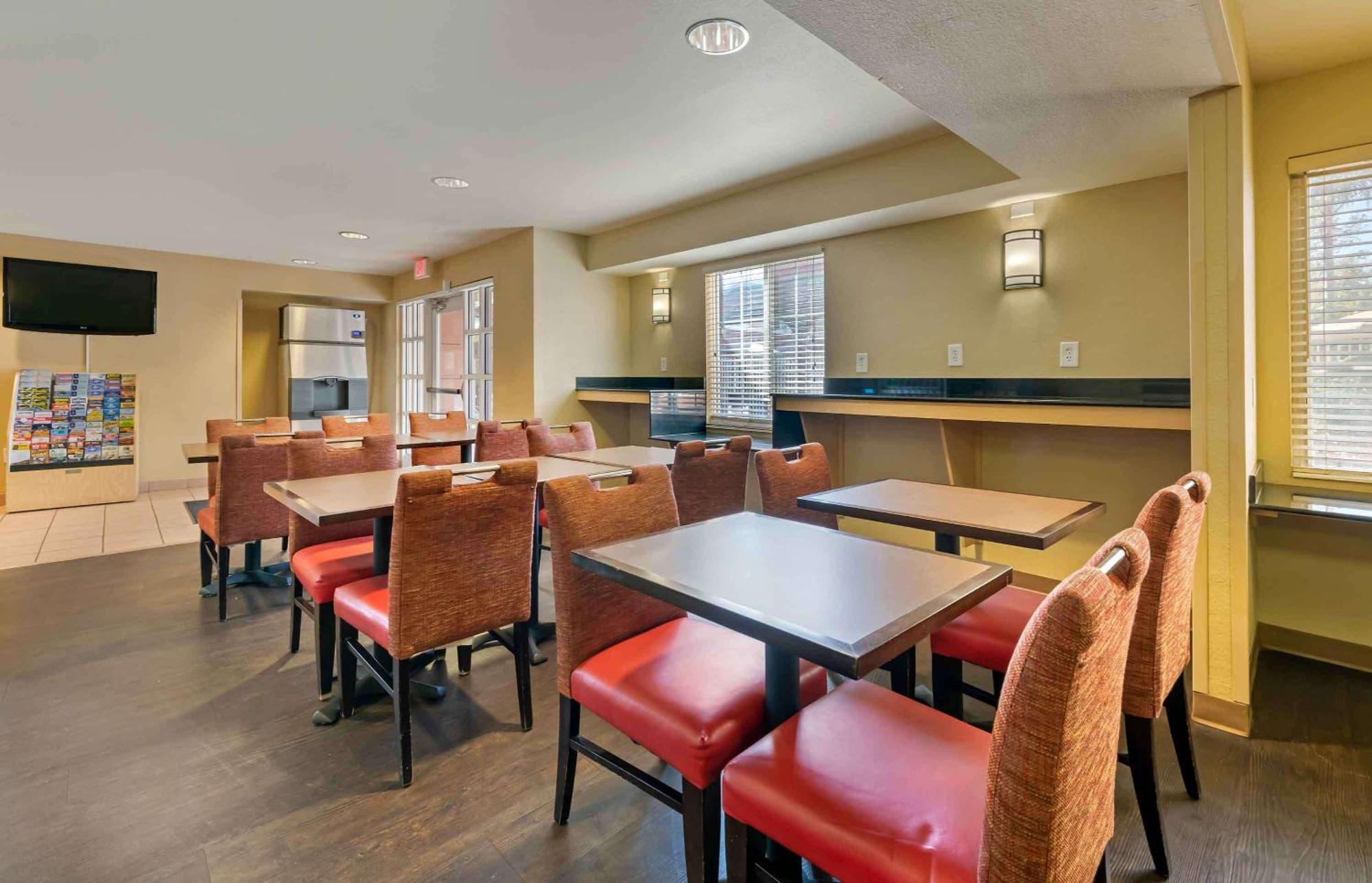Extended Stay America Suites - Orlando - Convention Center - Universal Blvd Williamsburg Extérieur photo